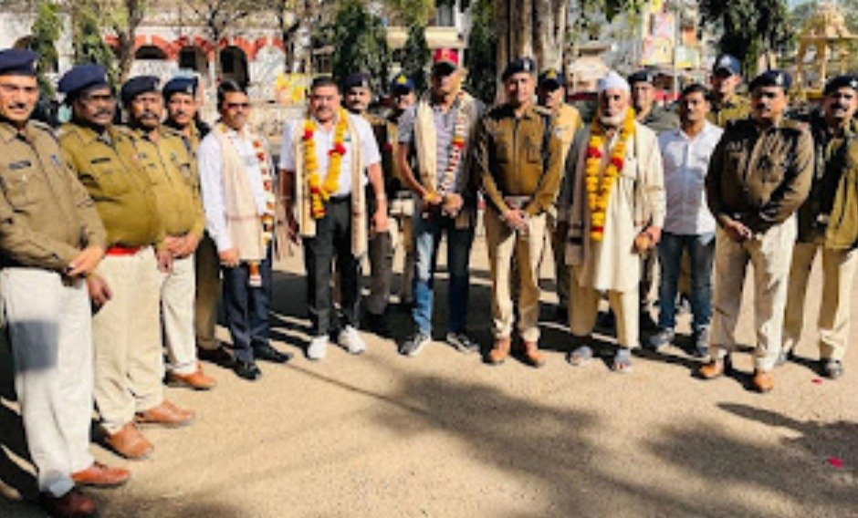 नरसिंहगढ़ में पुलिस ने भूतपूर्व सैनिकों का सम्मान कर मनाया वेटरंस दिवस